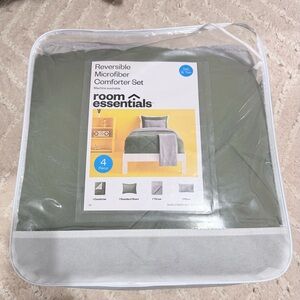 Room Essentials Twin XL Green Gray Comforter Set